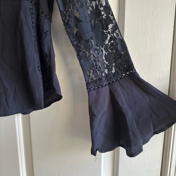 ASTR THE LABEL Hallie Lace Crochet Panels Bell Sleeve Button Blouse Sz Med Goth - Picture 7 of 11